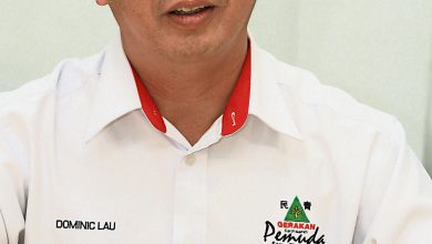 Photo of 11國會議員或加入民政 中委已授權劉華才決定