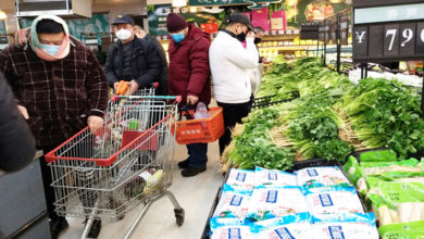 Photo of 2男買菜領藥  沒戴口罩1分鐘內中招