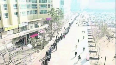 Photo of 韓國瘋搶口罩 排隊人龍看不到盡頭