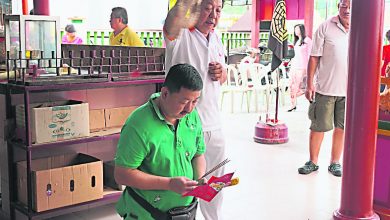 Photo of 求助貴人 小人遠離 民眾驚蟄日拜虎爺