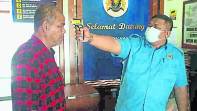 Photo of 峇市議會即起測體溫 提供訪客消毒搓手液