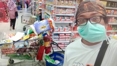 Photo of 助送物品給家鄉父母   前記者當採購跑腿