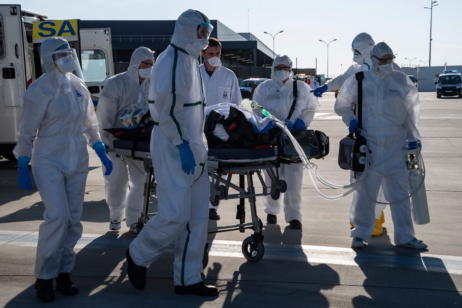 FRANCE-HEALTH-VIRUS((4153002)-20200405115037