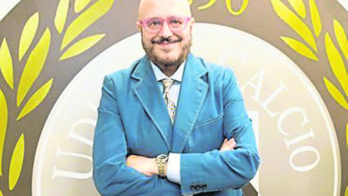 Photo of 烏雞總監語出驚人 稱英超將取消賽季