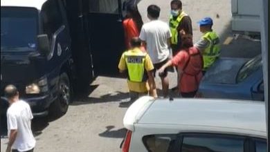 Photo of 華裔夫婦出外買食物被捕 網友紛贊警嚴厲執法
