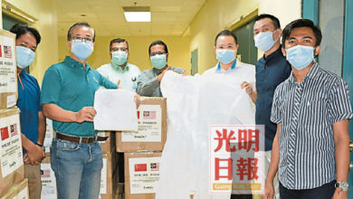 Photo of 馬中廠商和熱心人士聯手 1萬50防護衣捐6醫院