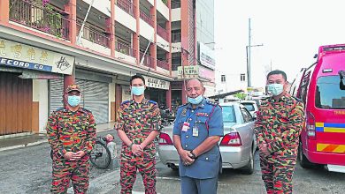 Photo of 消拯局市廳及警方聯辦 新路九樓組屋消毒