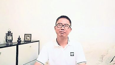 Photo of 囹圄22年 民運人士劉賢斌出獄