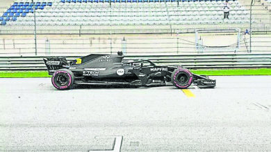 Photo of 里卡多駕雷諾賽車 完成紅牛環測試