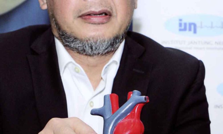 阿茲蘭說，Micra AV心臟起搏器將為心動過緩者提供全世界最小的心臟起搏器，由於是通過微創方法置入，無需開刀或進行手術。
