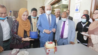 Photo of 出席竄改1MDB報告案 納吉連續2年法庭慶生
