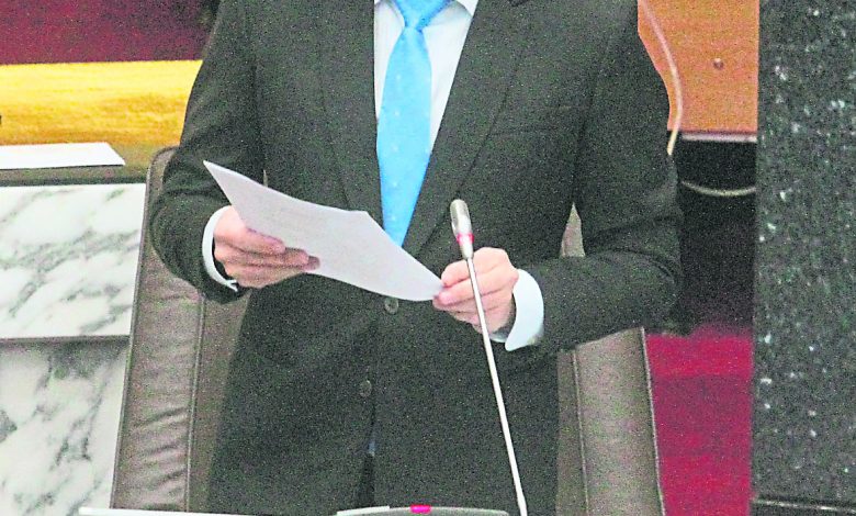 黃思漢：州政府擬修訂固體廢料處理法案遭聯邦政府拒絕。