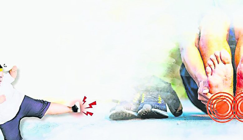 足踝關節過緊與足底筋膜炎有較強關係。（設計圖片，模特兒與文中提及疾病無關）
