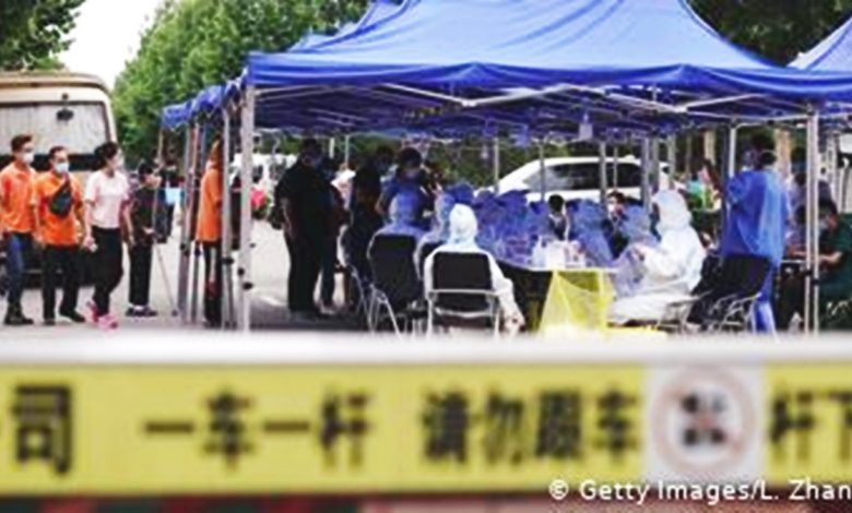 中國首都北京的疫情過去7天仍呈現個位數增長，北京市官方周日 (7月5日) 表示，該市疫情可防可控可預期，但仍存在傳播風險。