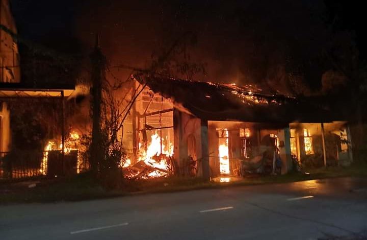 盛明利路木屋區發生嚴重火患，3名同居長者一夜間痛失家園。