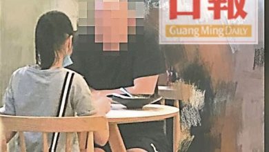 Photo of 奧客不掃描二維碼 腳踹女店員屁股洩氣