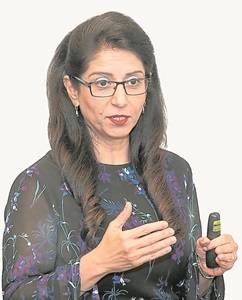 婦產專科顧問拿汀卡瑪吉醫生（Kamaljit Kaur Manocha）