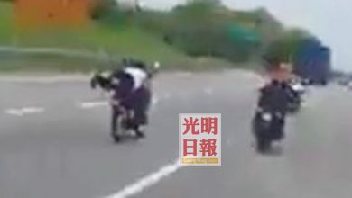 Photo of 4騎士公路耍特技飆車  路過重型摩多險被撞