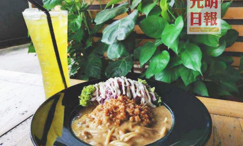 爪夷CU29餐廳推出1令吉蘑菇意大利麵，一般顧客任選多一杯飲品就可享用1令吉意大利麵。