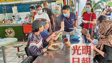 Photo of 關注疫情進展 檳民政各選區派口罩
