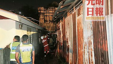Photo of 甘榜拉哇木屋區大火 災民攀屋頂跳下逃生