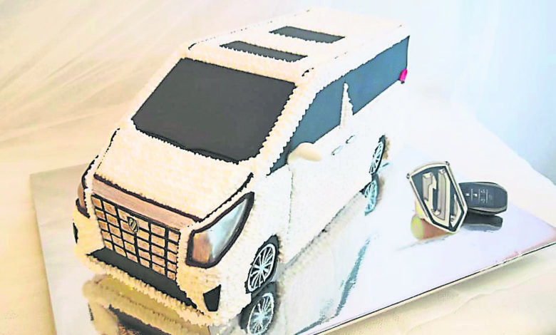 Alphard休旅車造型蛋糕最近很火。