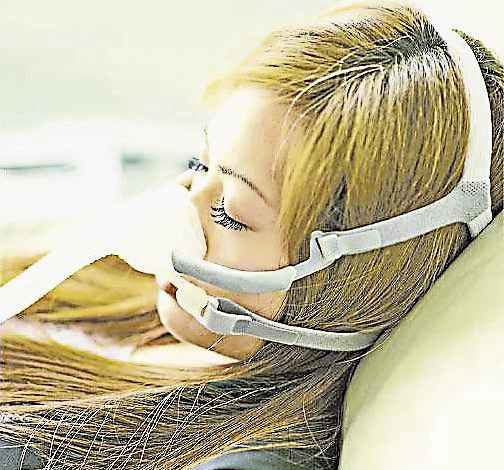中度睡眠窒息症的患者可考慮使用正壓呼吸機，避免窒息情况。
