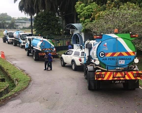 雪州貢河（Sungai Gong）河流污染事件導致巴生河流域已有高達120萬名用戶受制水影嚮。