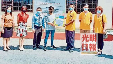 Photo of 玻潮州公會暨熱心人士 捐購1萬口罩派10華小
