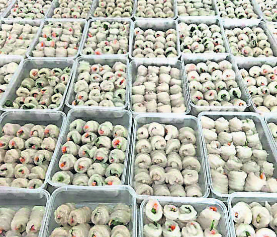 她用海鰻變化出多款魚丸。