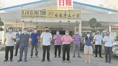 Photo of 瞭解申請撥款項目 方美錸巡視2校