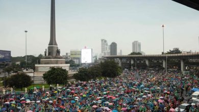Photo of 【泰國示威】曼谷數萬人聚集續抗爭  泰相願對話覓方案