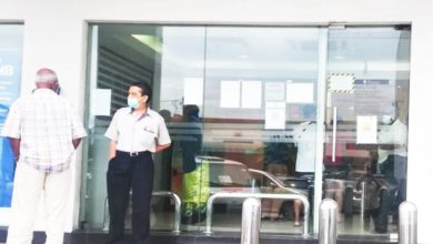 Photo of 職員接觸受調查患者 太平Maybank暫時關閉