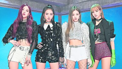 Photo of 帶妝摸貓熊惹爭議 BLACKPINK經紀公司道歉