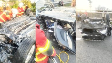 Photo of 共車撞分界欄    2華裔男夾死車內