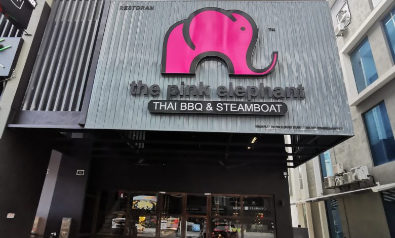 The Pink Elephant (Thai BBQ & Steamboat ) 泰式火鍋燒烤座落在威中最紅火的時尚飲食商圈Icon city。