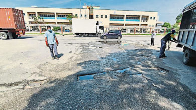 Photo of 台灣村工業區爛路多 市會接投報派員修補