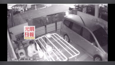 Photo of 【內附視頻】半夜攀爬籬笆大門進入   少年偷內衣褲
