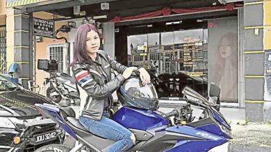 Photo of 騎摩多送餐 疑失控撞路墩 女小販拋飛撞樹死