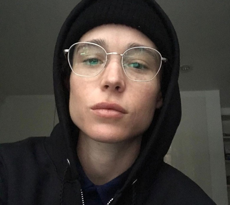 艾倫佩姬（Ellen Page）公開宣布自己為跨性別者.