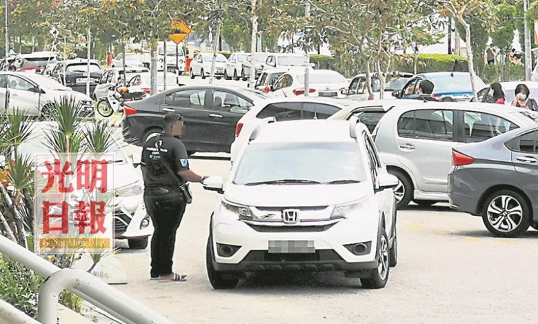 卡巴星道居民不滿停車收費被抨沒交代 光明日报