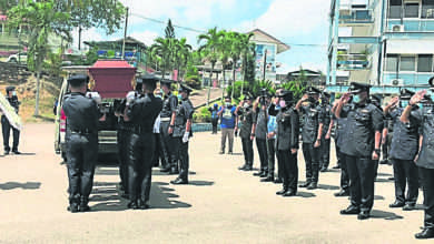 Photo of 【新婚警員遭酒駕司機撞死】 鑾警區舉辦喪禮 伍長遺體運返沙家鄉