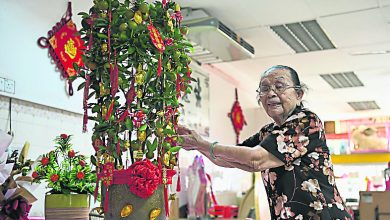 Photo of 兒孫疫下沒能回家 百歲人瑞從簡過年