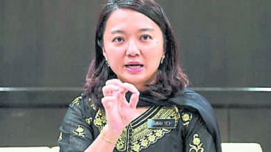 Photo of 不再獲聯邦撥款 楊巧雙1週內籌獲38萬