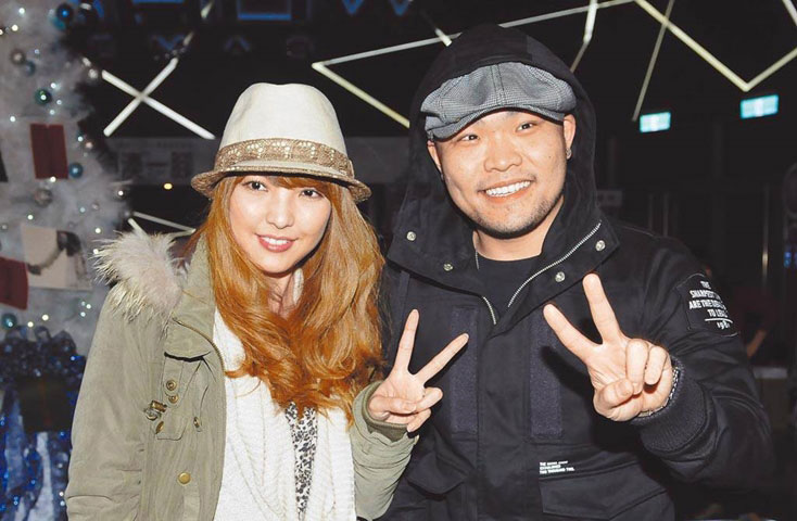 李玖哲和與相馬茜結婚超過6年，夫妻定居於日本.