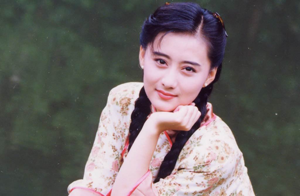 陳德容以瓊瑤系列作品《梅花烙》、《一廉幽夢》紅極一時，成為著名的瓊瑤女郎代表。