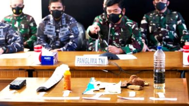 Photo of 印尼失蹤潛艇殘骸尋獲 沉沒氧氣耗盡 53人恐罹難