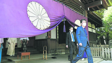 Photo of 菅義偉獻祭品 安倍參拜靖國神社