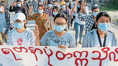 Photo of 【緬甸政變】參加反政變示威 逾萬大學教職員遭停職