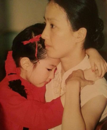 劉亦菲和媽媽